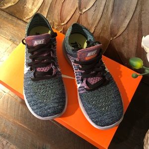 Nike Free Flyknit